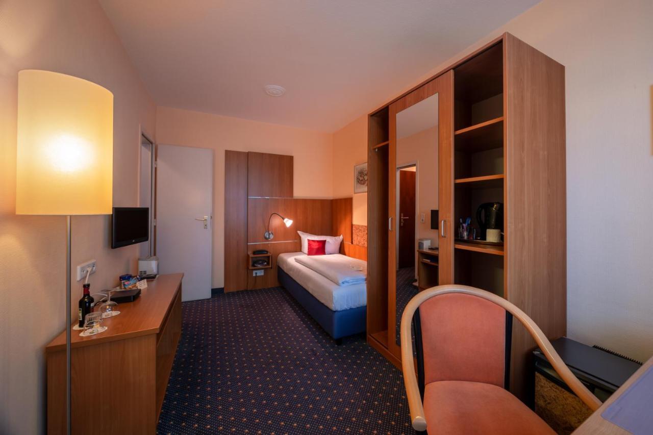Parkhotel Obertshausen Zewnętrze zdjęcie