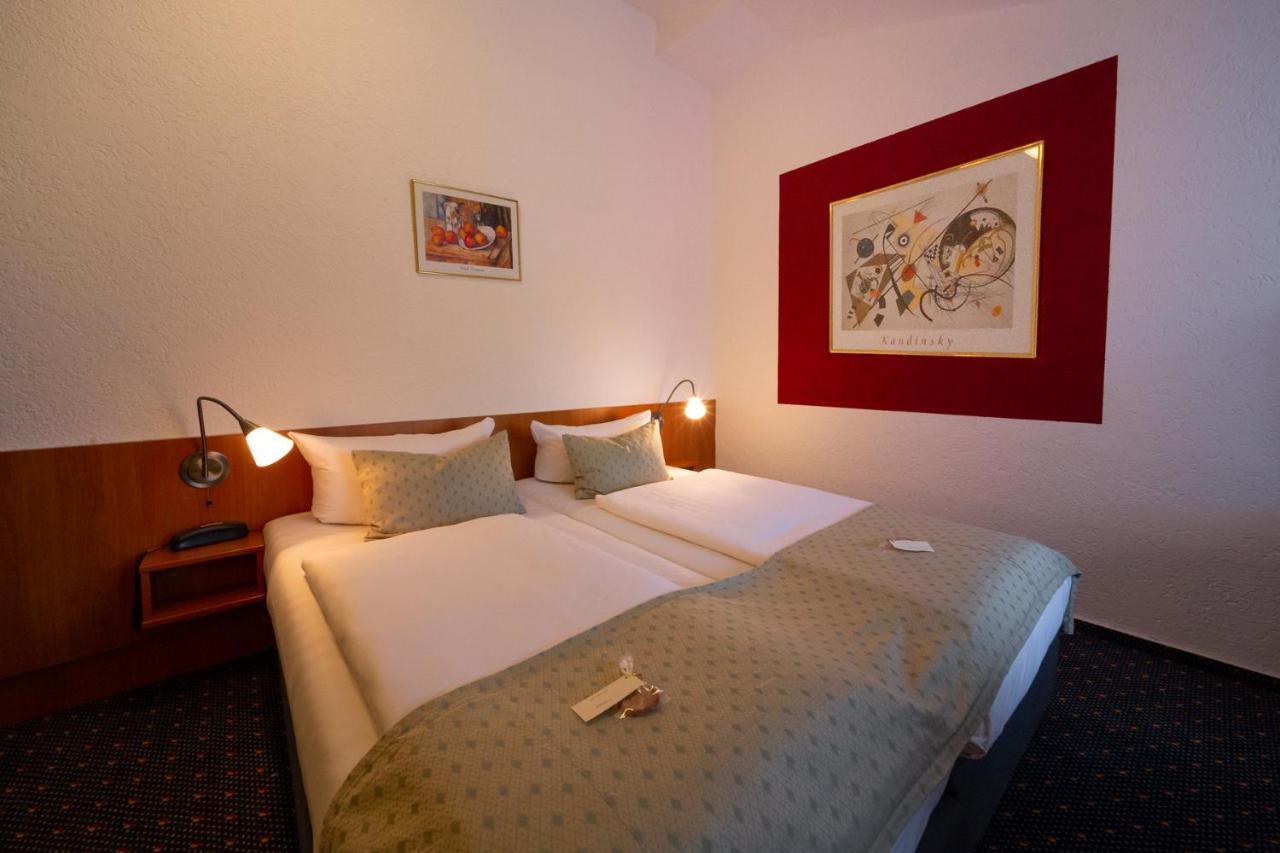 Parkhotel Obertshausen Zewnętrze zdjęcie